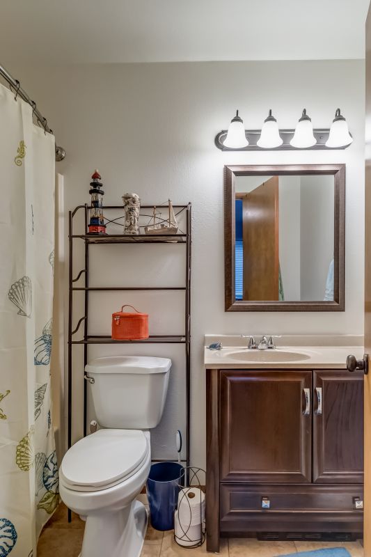 Bathroom Lighting and Fixtures